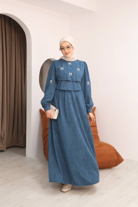 ازرق مثل الجينز