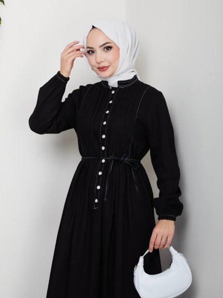 اسود جينز